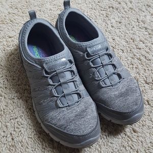 Skechers Gratis Shake It Off Sneaker size 6